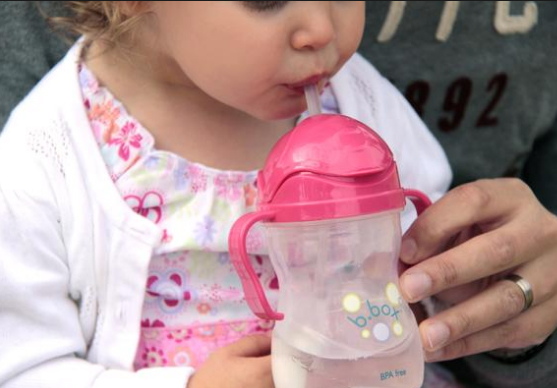 Baby Straw drinking - How Teach Your Toddlers (baby) to Drink from a Straw